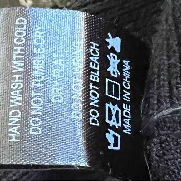 Lina B Neck Sweater. - Picture 3 of 5